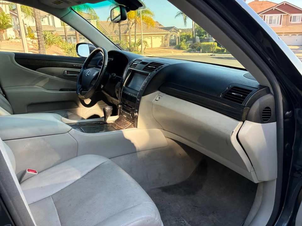 2007 Lexus LS 4th Gen - Image 15 of 22