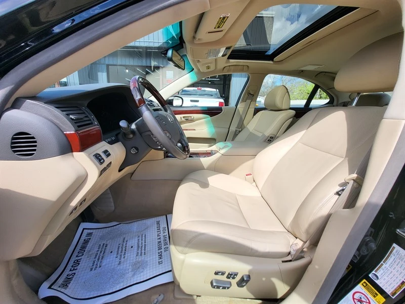 2007 Lexus LS 4th Gen - Image 9 of 14