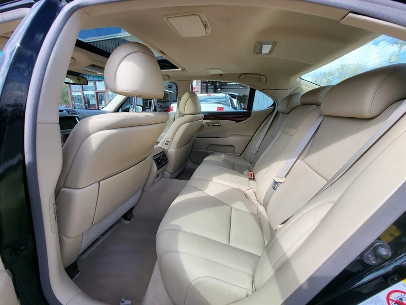 2007 Lexus LS 4th Gen - Image 10 of 14