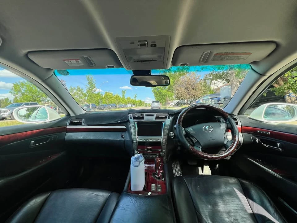 2007 Lexus LS 4th Gen - Image 2 of 4