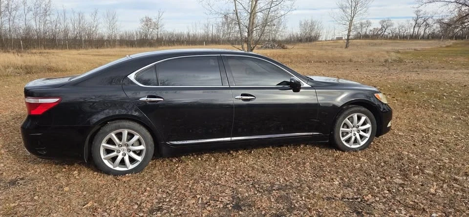 2007 Lexus LS 4th Gen - Image 5 of 9