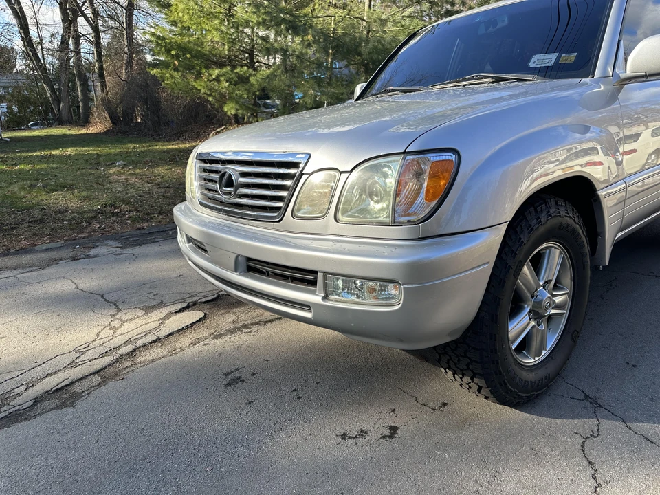 2007 Lexus LX 2nd Gen - Image 17 of 31