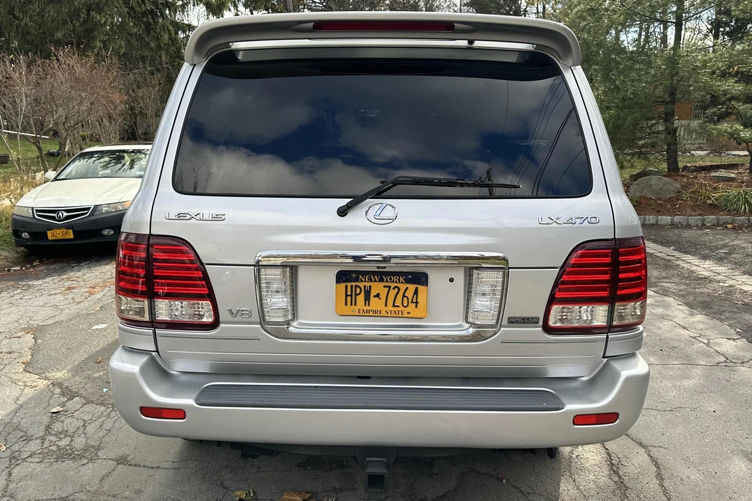 2007 Lexus LX 2nd Gen - Image 5 of 31