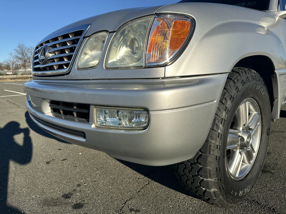 2007 Lexus LX 2nd Gen - Image 18 of 31