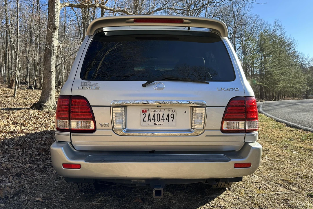 2007 Lexus LX 2nd Gen - Image 5 of 31