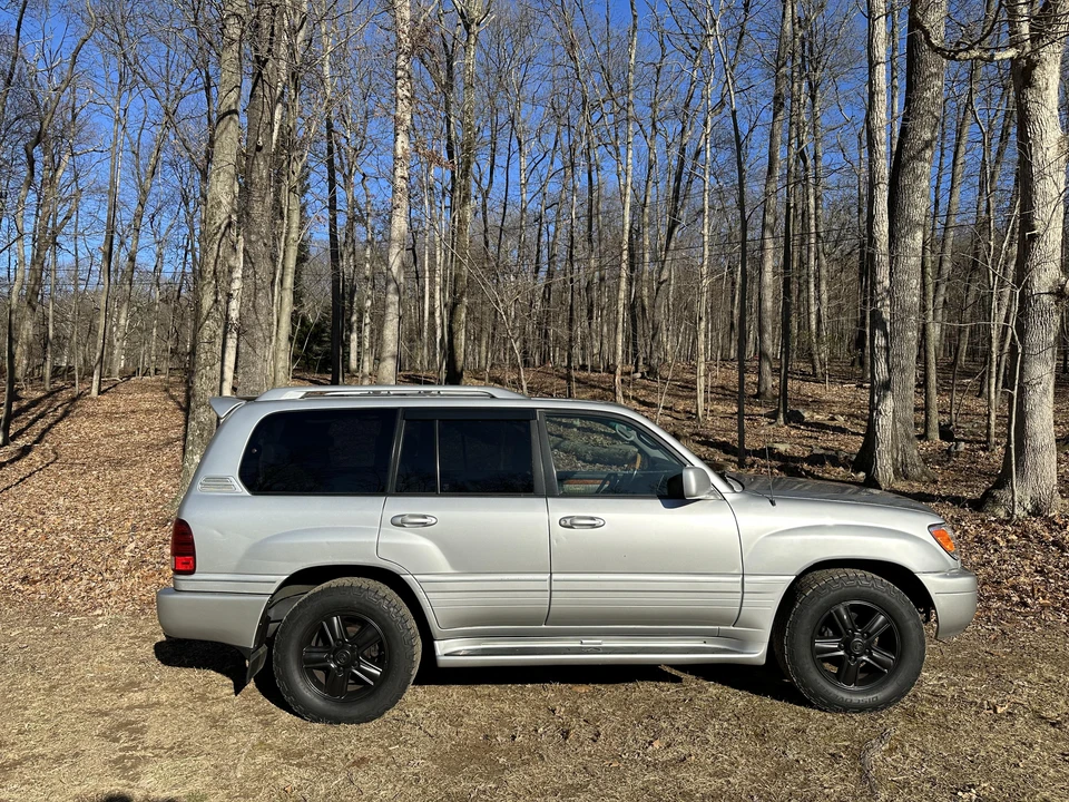 2007 Lexus LX 2nd Gen - Image 20 of 31