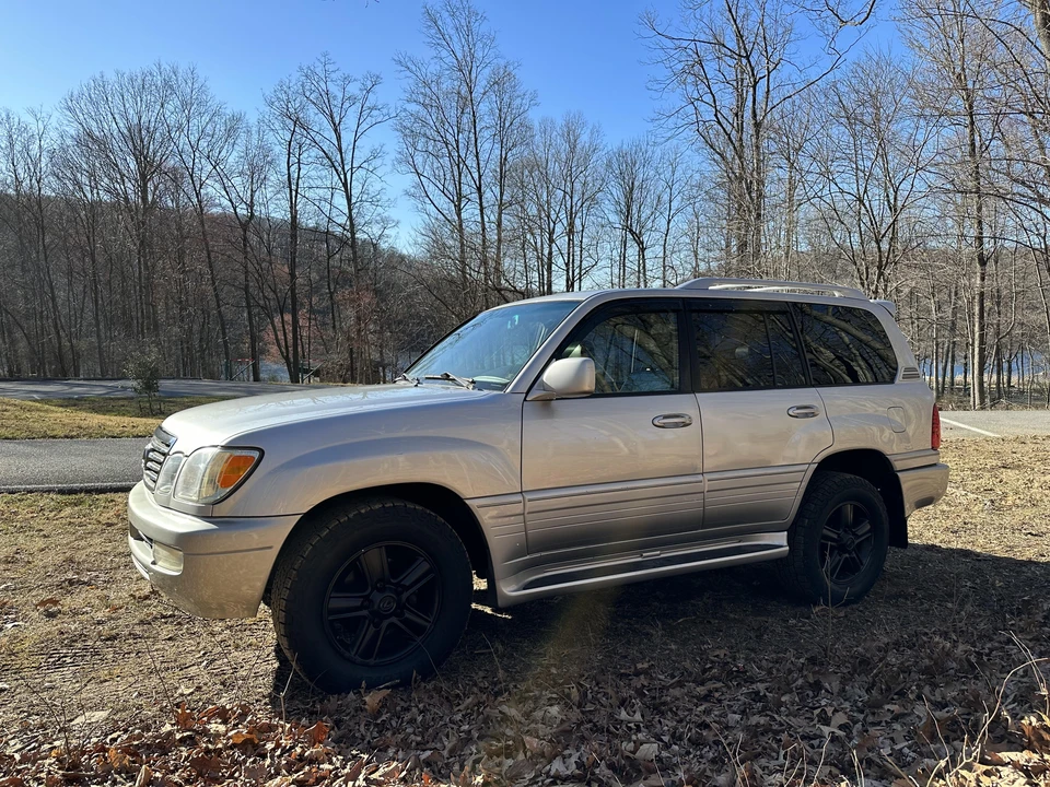 2007 Lexus LX 2nd Gen - Image 13 of 31