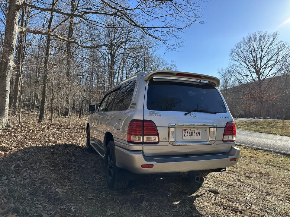 2007 Lexus LX 2nd Gen - Image 15 of 31