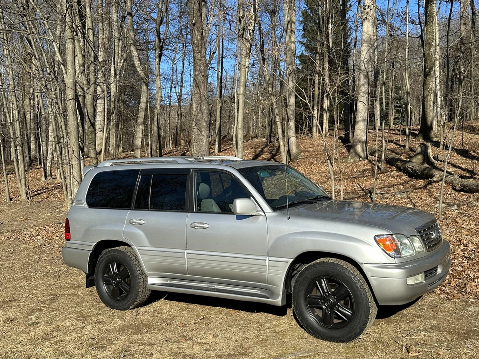 2007 Lexus LX 2nd Gen - Image 21 of 31