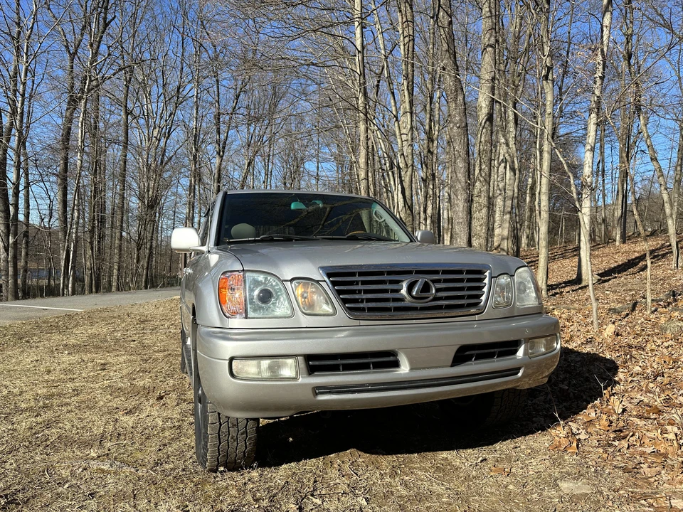 2007 Lexus LX 2nd Gen - Image 22 of 31