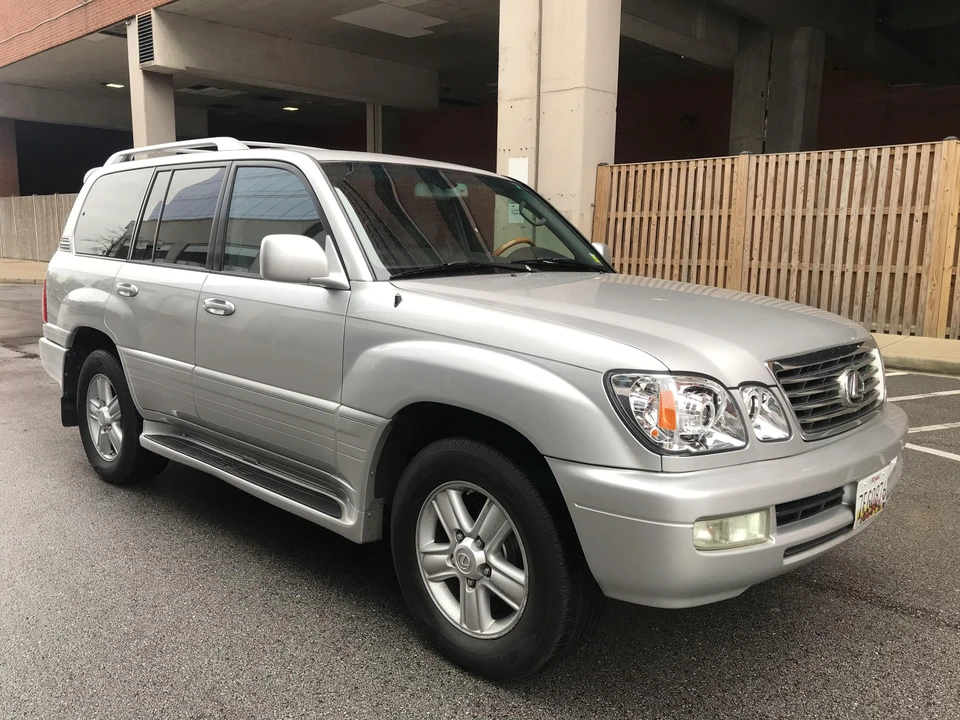 2007 Lexus LX 2nd Gen - Image 28 of 31