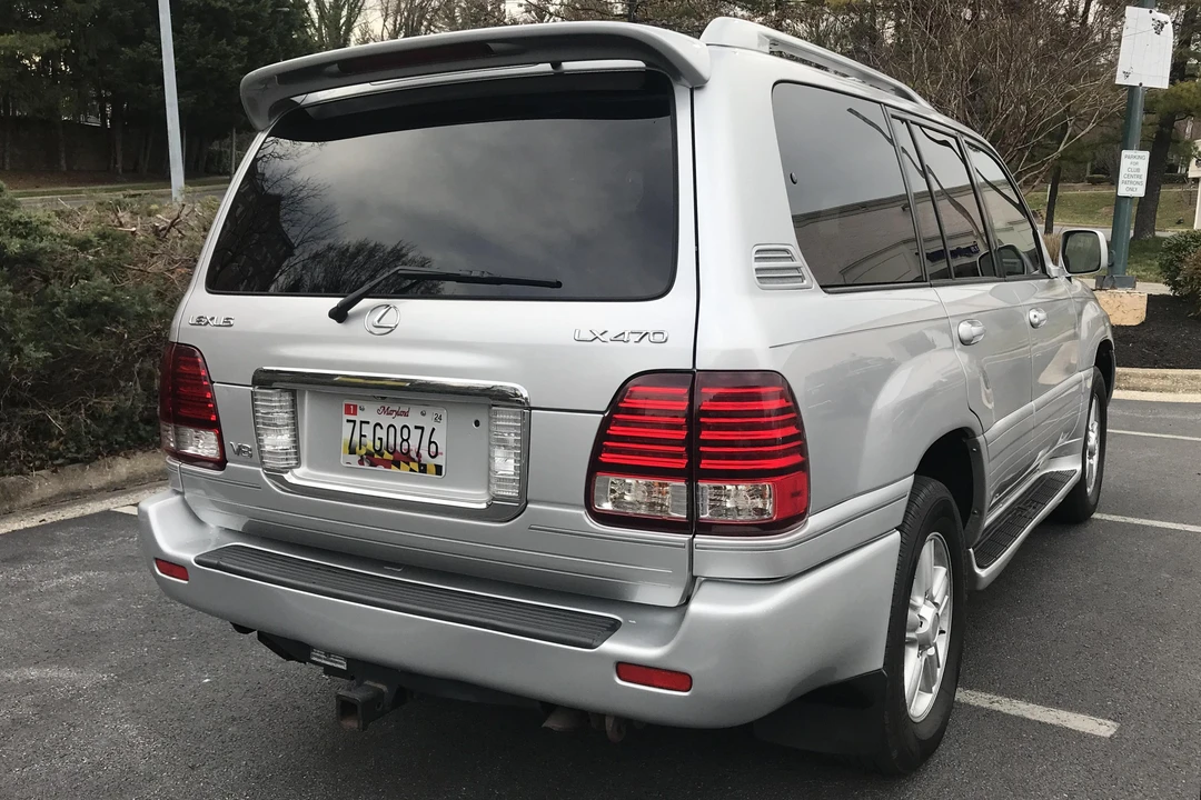 2007 Lexus LX 2nd Gen - Image 4 of 31