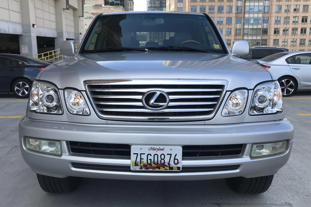 2007 Lexus LX 2nd Gen - Image 2 of 31