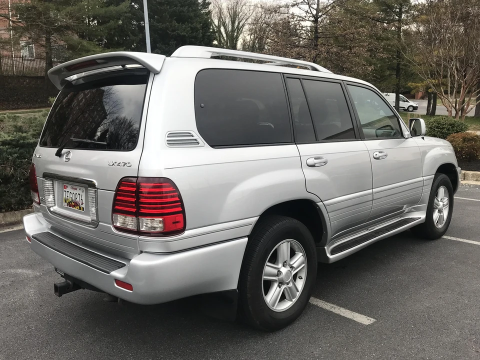 2007 Lexus LX 2nd Gen - Image 23 of 31