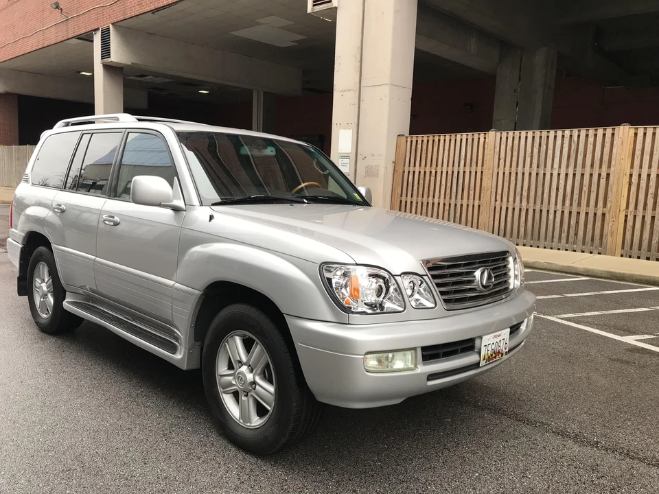 2007 Lexus LX 2nd Gen - Image 30 of 31