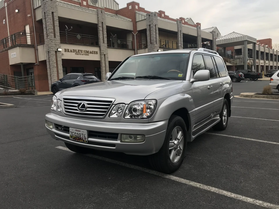 2007 Lexus LX 2nd Gen - Image 8 of 31