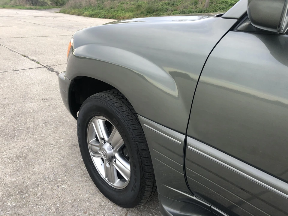 2007 Lexus LX 2nd Gen - Image 19 of 30