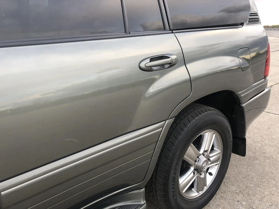 2007 Lexus LX 2nd Gen - Image 20 of 30