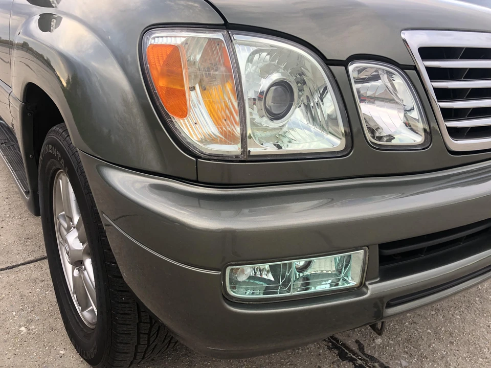 2007 Lexus LX 2nd Gen - Image 16 of 30