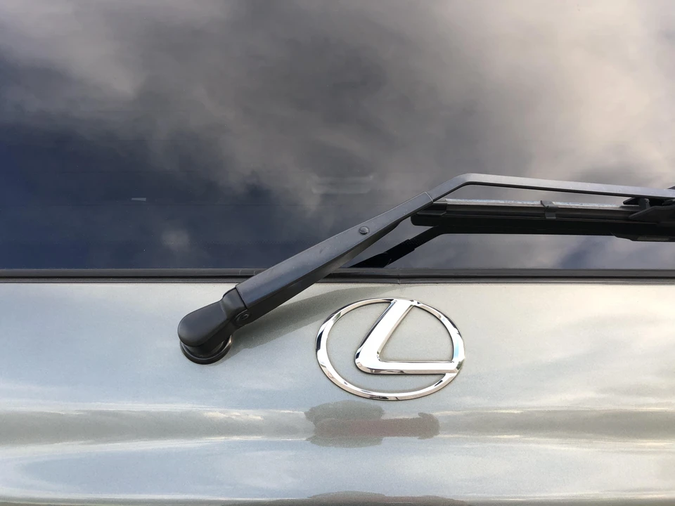 2007 Lexus LX 2nd Gen - Image 26 of 30