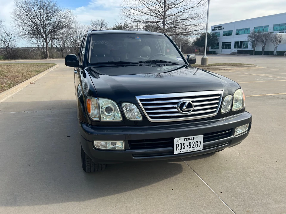 2007 Lexus LX 2nd Gen - Image 12 of 31