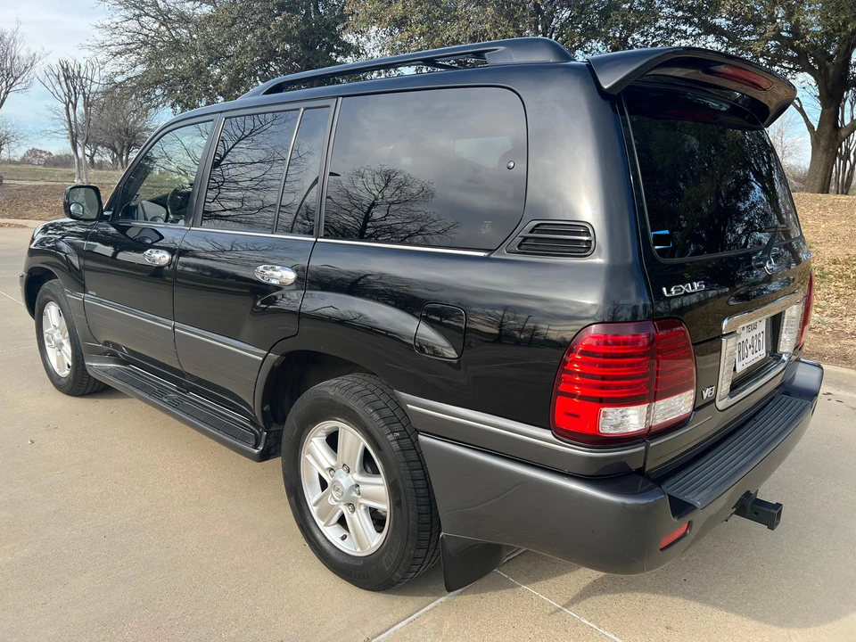 2007 Lexus LX 2nd Gen - Image 6 of 31