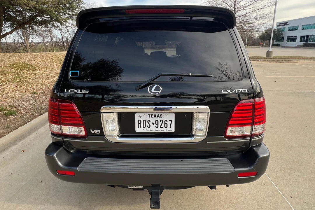 2007 Lexus LX 2nd Gen - Image 5 of 31