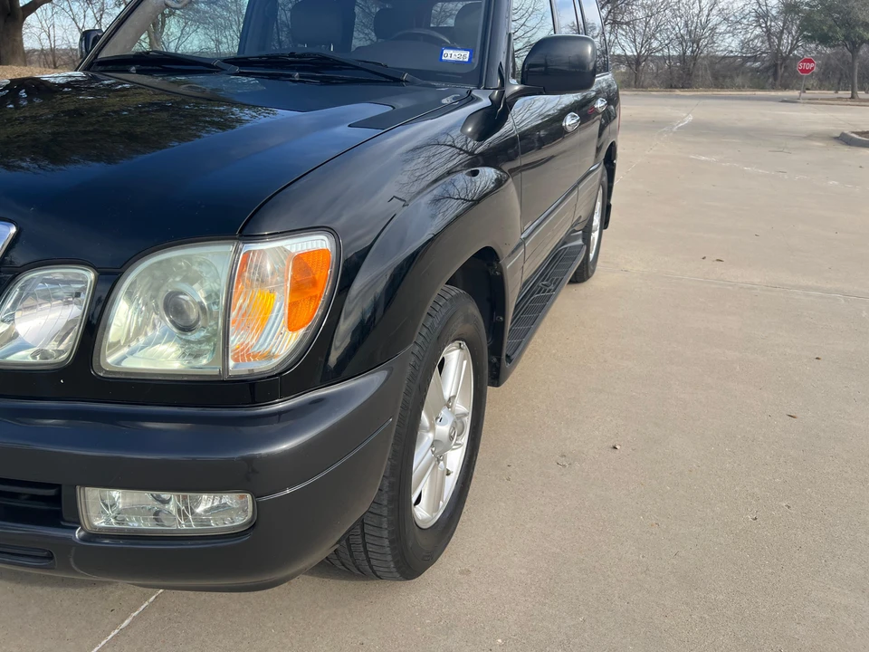 2007 Lexus LX 2nd Gen - Image 17 of 31