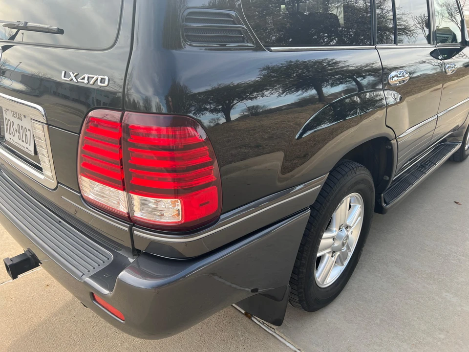2007 Lexus LX 2nd Gen - Image 23 of 31