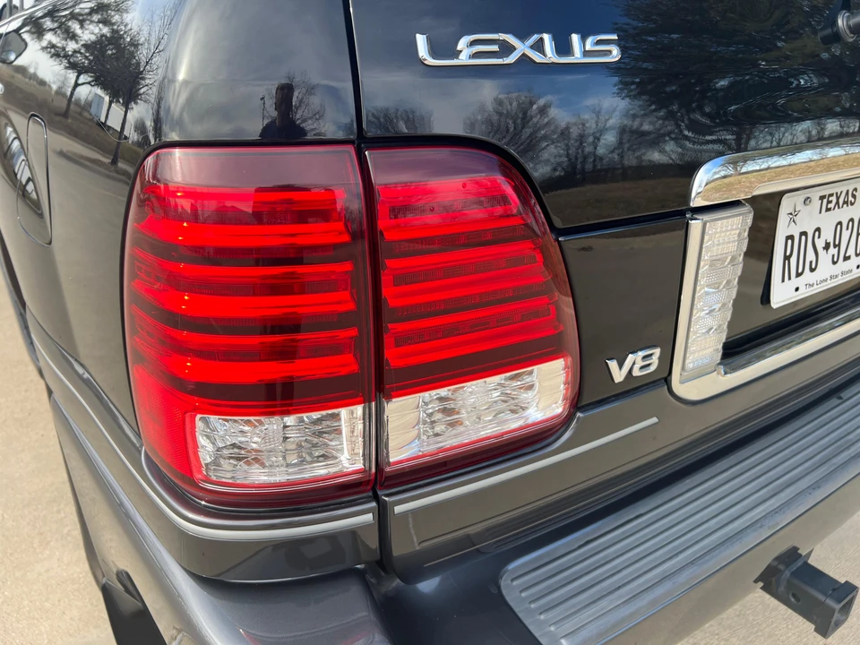 2007 Lexus LX 2nd Gen - Image 21 of 31