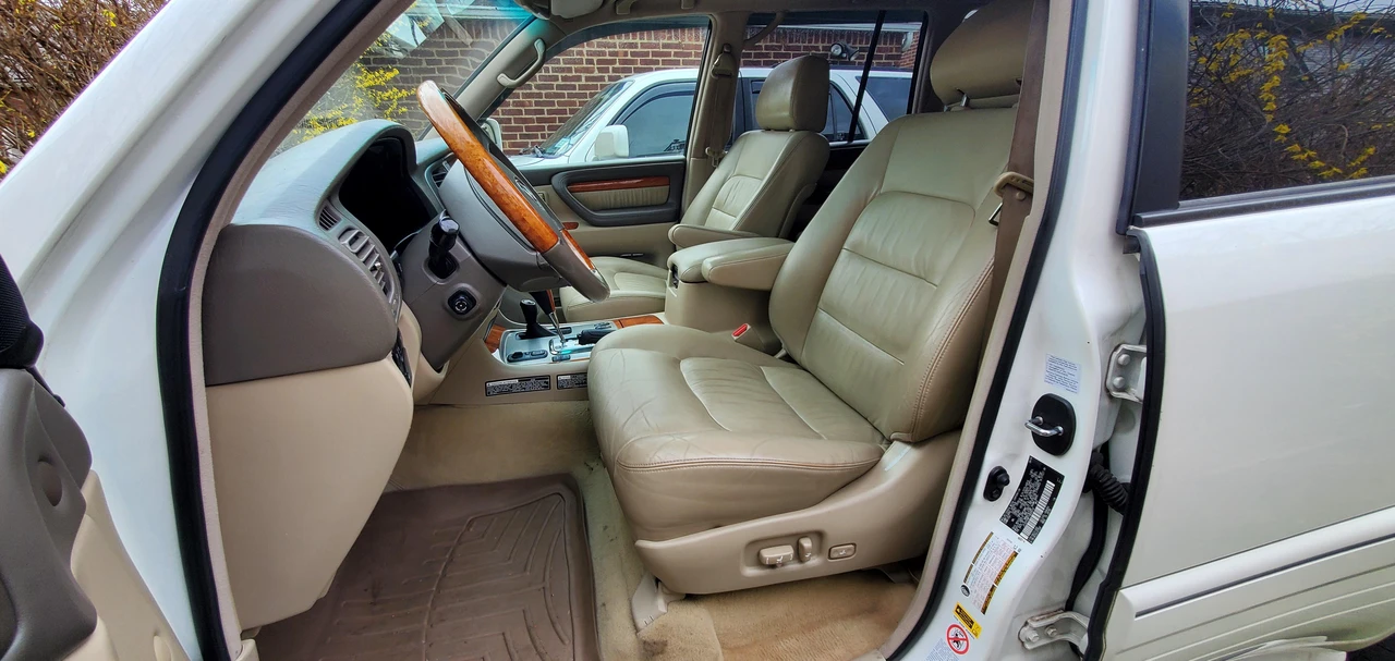 2007 Lexus LX 2nd Gen - Image 30 of 31
