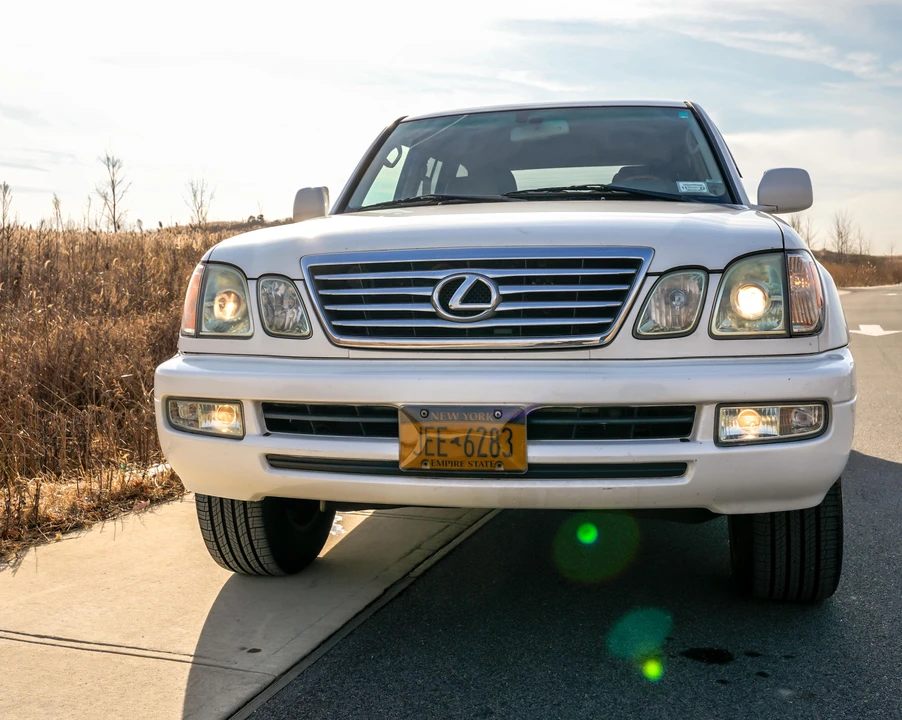 2007 Lexus LX 2nd Gen - Image 6 of 31