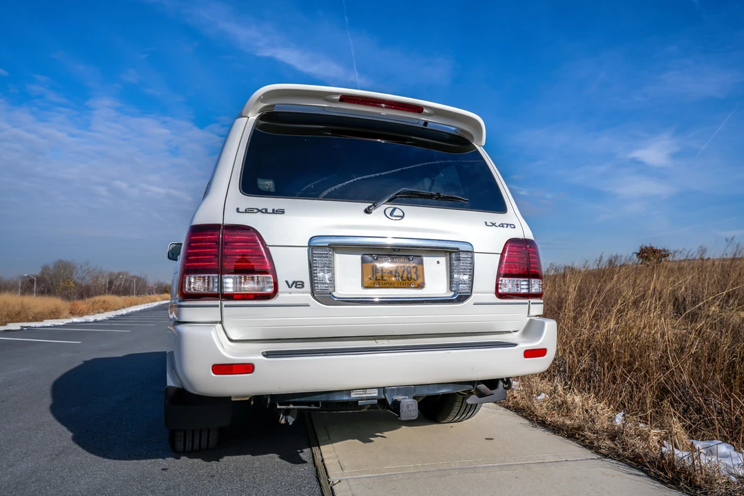 2007 Lexus LX 2nd Gen - Image 13 of 31