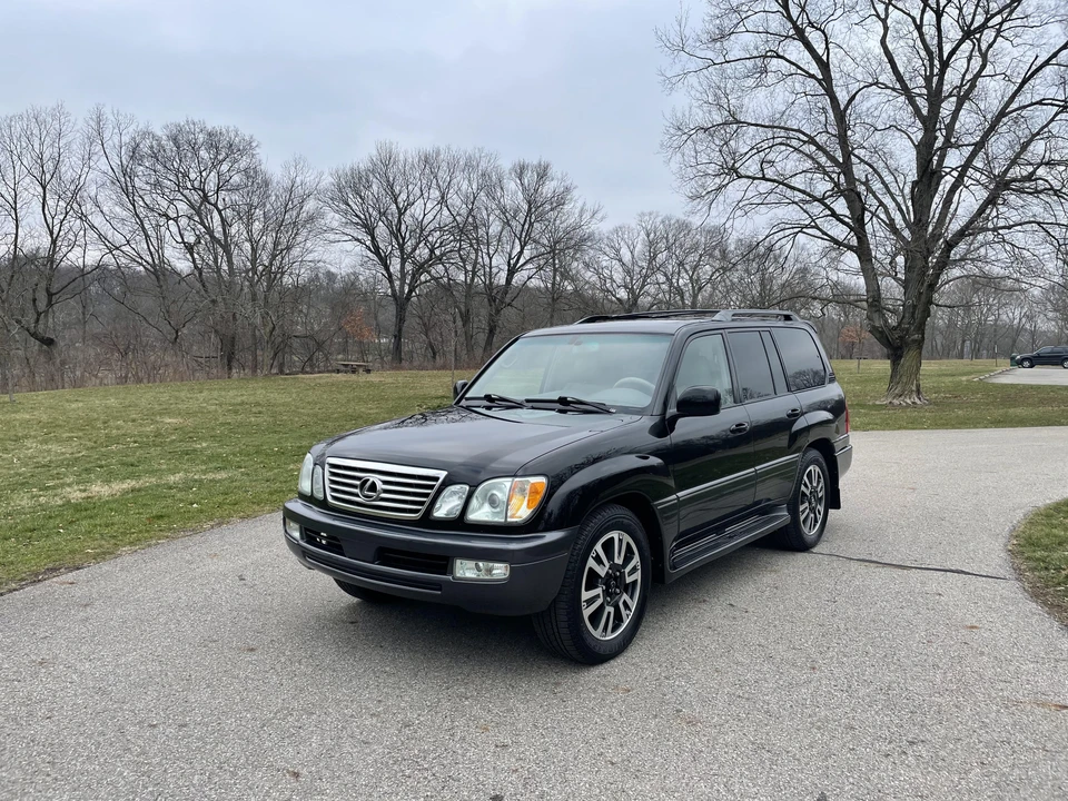 2007 Lexus LX 2nd Gen - Image 8 of 31