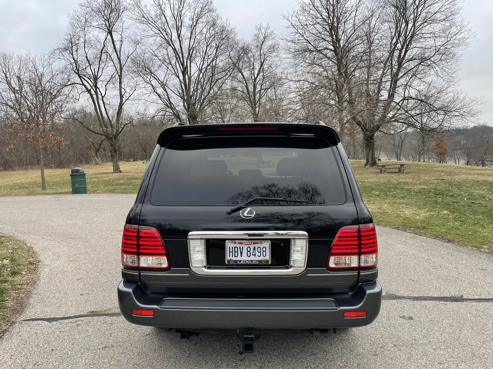 2007 Lexus LX 2nd Gen - Image 23 of 31