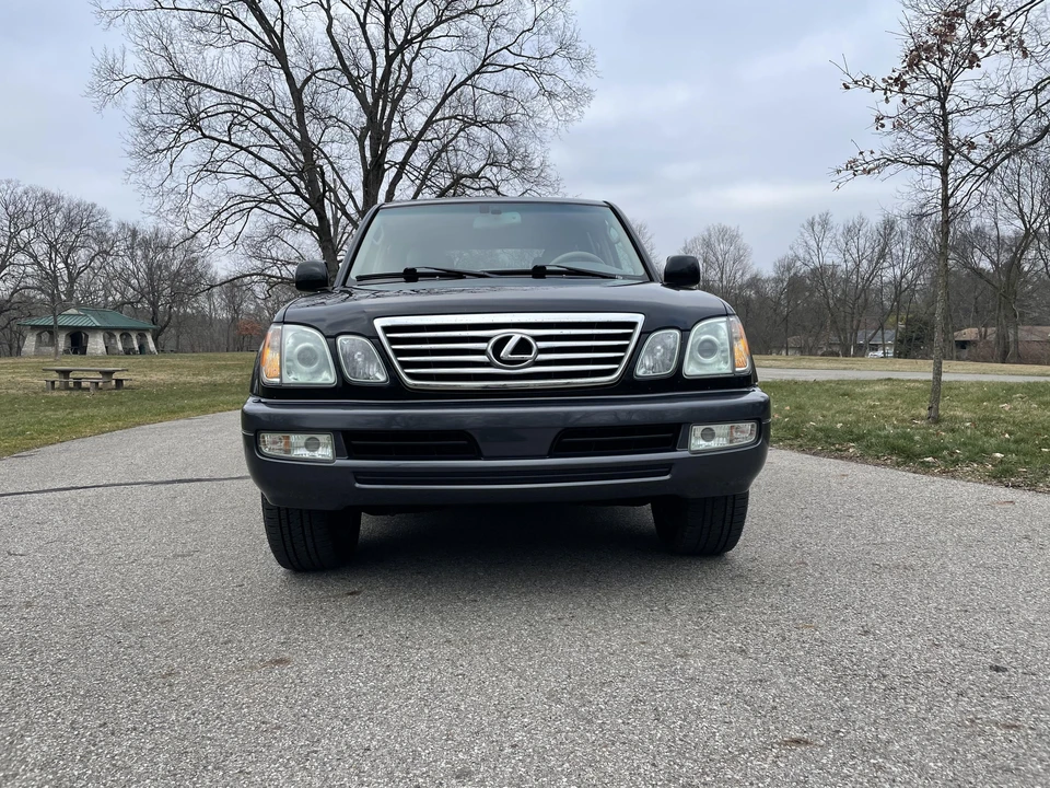 2007 Lexus LX 2nd Gen - Image 6 of 31