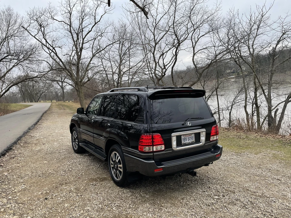 2007 Lexus LX 2nd Gen - Image 14 of 31