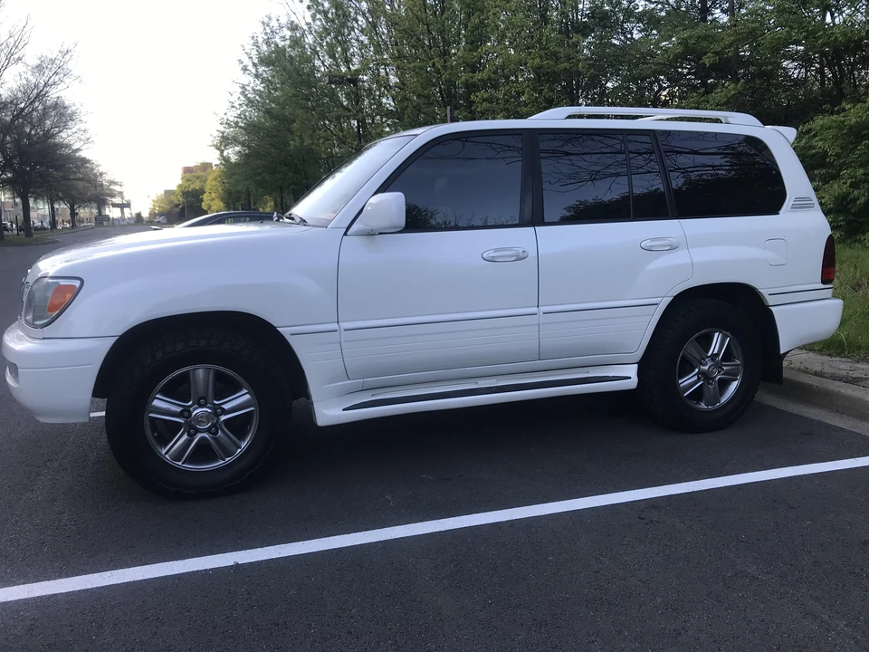 2007 Lexus LX 2nd Gen - Image 7 of 16