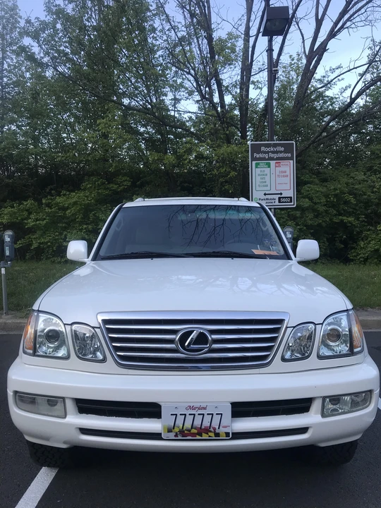 2007 Lexus LX 2nd Gen - Image 16 of 16