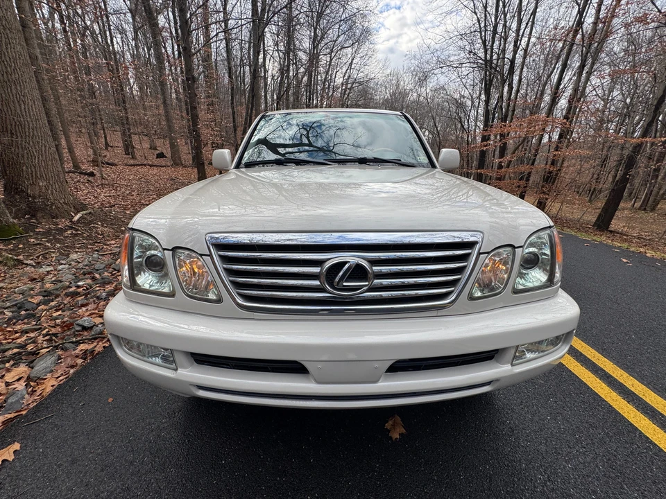 2007 Lexus LX 2nd Gen - Image 7 of 31