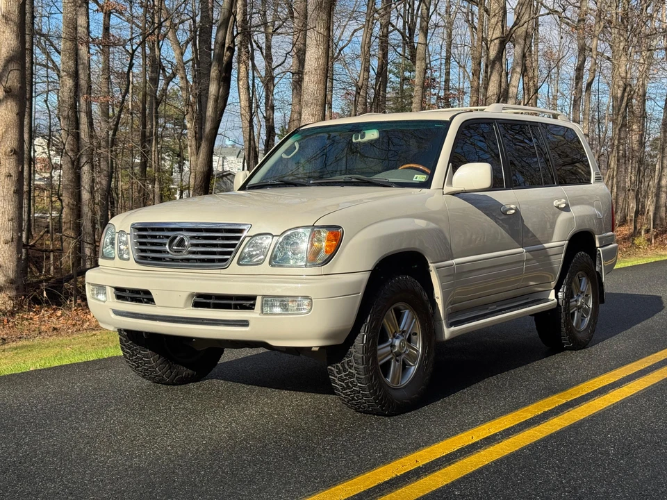 2007 Lexus LX 2nd Gen - Image 20 of 31