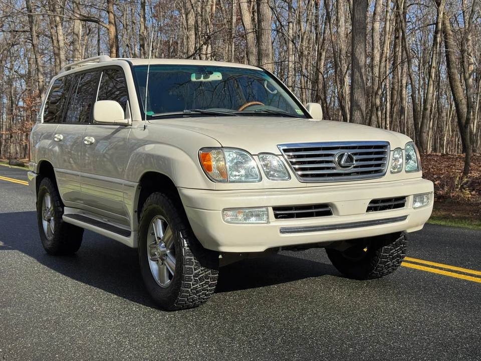 2007 Lexus LX 2nd Gen - Image 25 of 31