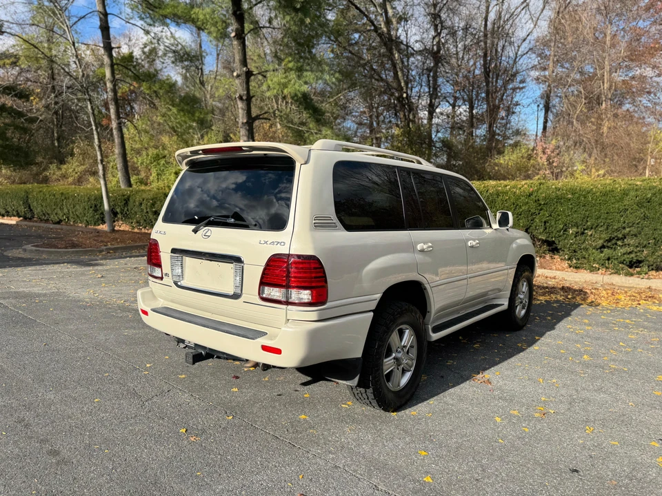 2007 Lexus LX 2nd Gen - Image 23 of 31