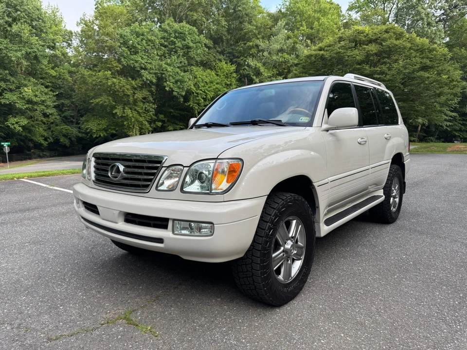 2007 Lexus LX 2nd Gen - Image 31 of 31