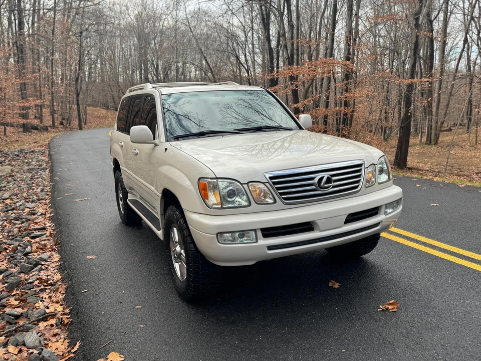 2007 Lexus LX 2nd Gen - Image 14 of 31