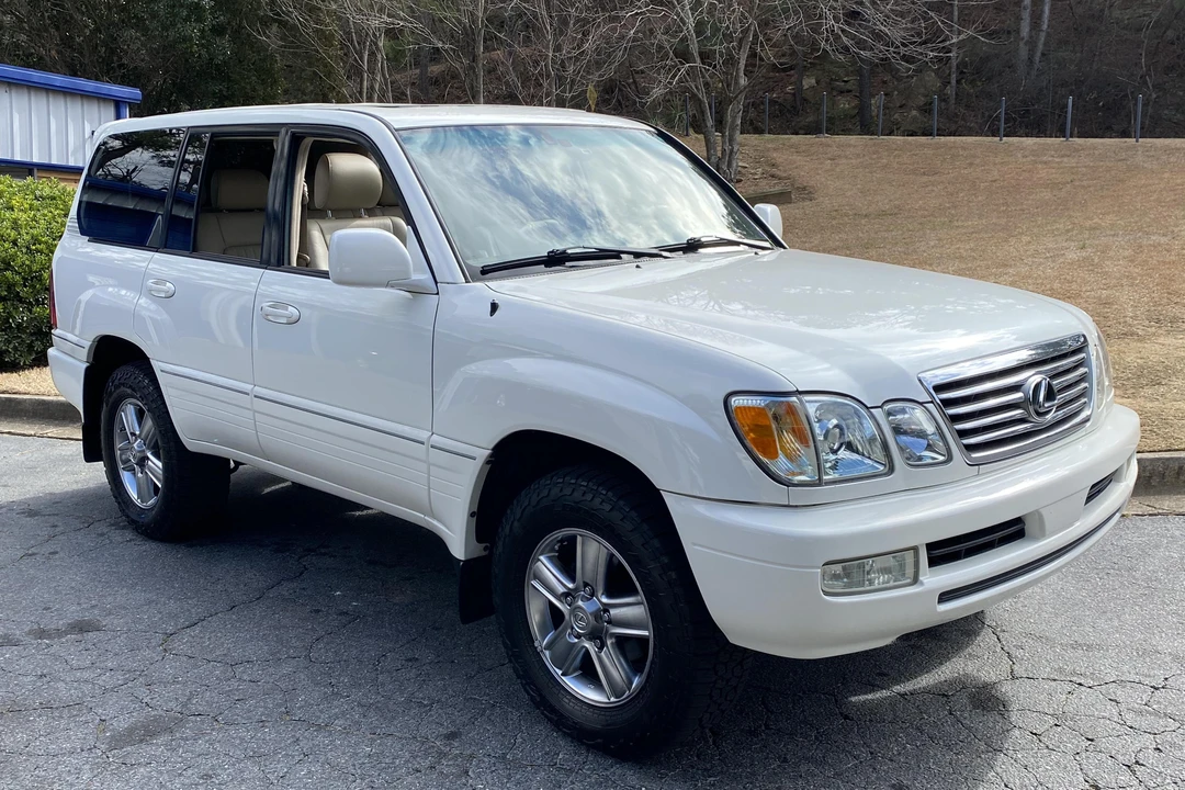 2007 Lexus LX 2nd Gen - Image 12 of 31