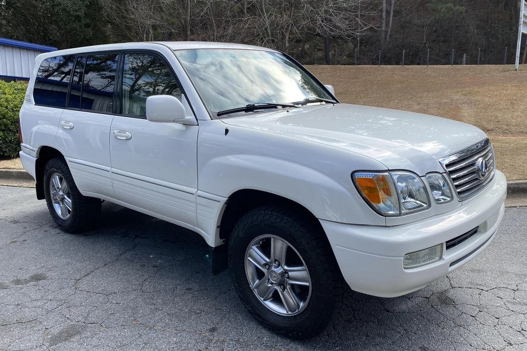 2007 Lexus LX 2nd Gen - Image 11 of 31