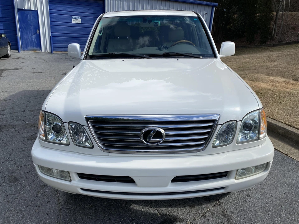 2007 Lexus LX 2nd Gen - Image 15 of 31