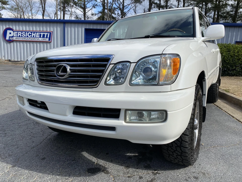 2007 Lexus LX 2nd Gen - Image 16 of 31