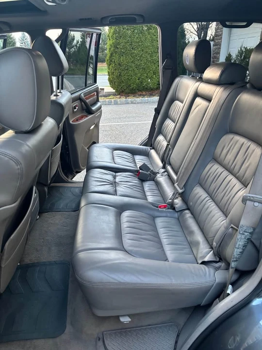 2007 Lexus LX 2nd Gen - Image 7 of 14